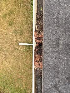 Clogged Gutter Cleaning - Photo 5