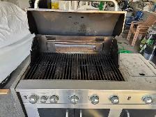 Free Master Forge Barbecue in Douglas Dale - Photo 2