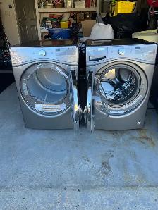 Whirlpool washer/dryer set - Photo 2