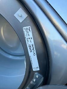 Whirlpool washer/dryer set - Photo 3