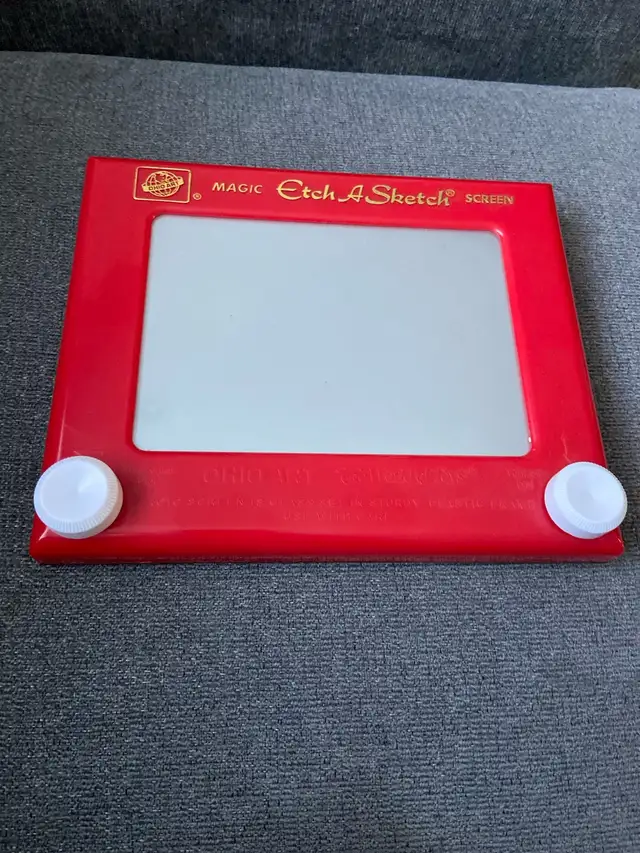 Ohio Art Etch A Sketch