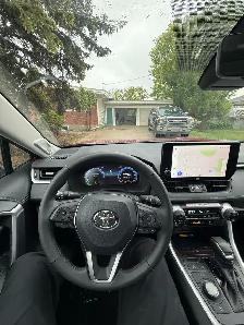 2025 Toyota RAV4 Limited Hybrid AWD – Only 24,323 km - Photo 6