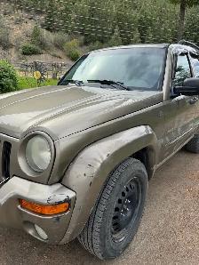 2004 Jeep Liberty Limited - Photo 2