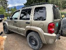2004 Jeep Liberty Limited - Photo 3