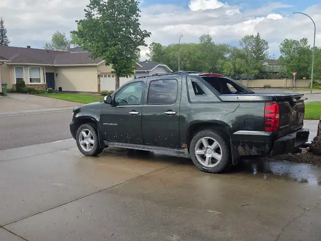 2013 Chevy Avalanche