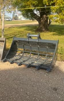 Excavator Attachments - Photo 6