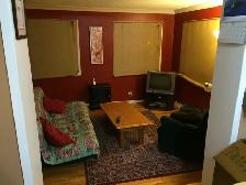 Shared House Carling & Richmond $600 - available now - Photo 5