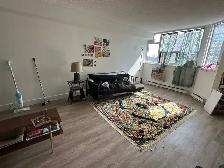 Room for Rent at 190 Lees Avenue - Photo 2