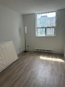Room for Rent at 190 Lees Avenue - Photo 4