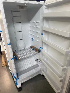 Brand new upright freezers 18cu fr or 16 cu ft - Photo 2