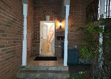 1 Large Room for Rent in 3-Storey Townhouse –Available June 2026