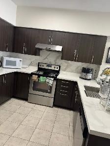 Furnished bsmt. room with own kitchen & bathroom. Warden/Finch - Photo 4