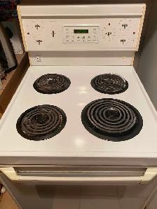 Apartment size Stove - Photo 2