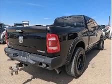 2022 Ram 3500 Limited 6.7L/Touchscreen/Sunroof/Camera - Photo 9