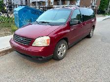 2004 ford free star mini van - Photo 2