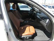 2017 BMW 3-Series 330i xDrive Sedan South Africa - Photo 18