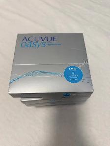Brand New ACUVUE OASYS 1-Day with HydraLuxe Contact Len