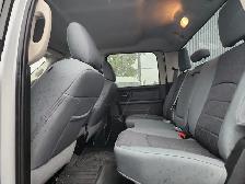 2020 Ram 1500 Classic Express 4x4 Crew Cab 5'7' Box - Photo 11