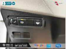 2022 Toyota Corolla Cross L AWD - Low Kilometers - Photo 22