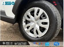 2022 Toyota Corolla Cross L AWD - Low Kilometers - Photo 30