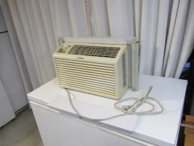 Air climatisé pour fenetre / AC Window air conditioner