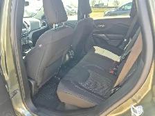 2021 Jeep Cherokee - Photo 14