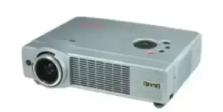 UN BON PETIT PROJECTEUR FACILE A TRANSPORTER EIKI LC-WB100