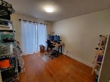 FourPlex Top floor for Rent - 1182 Royal York Rd - Photo 3