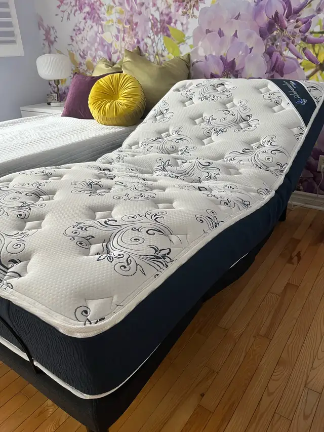 Lit inclinable de marque Rotec avec Matelas Latex