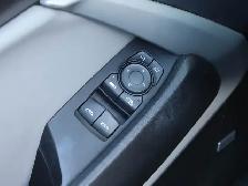 2018 Chevrolet Camaro - Photo 27