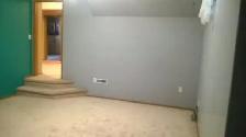 700$/ BIG ROOM in LAKEVIEW included everything - Photo 3