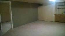700$/ BIG ROOM in LAKEVIEW included everything - Photo 4