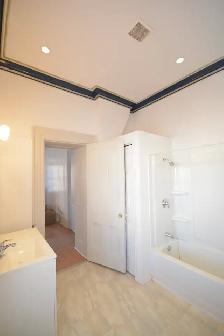 Studio Bachelor Apartment in Durand Neighbourhood - Photo 7