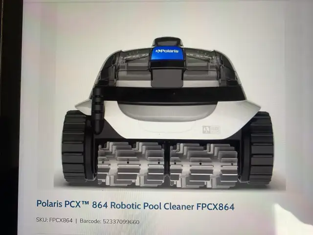 NEW ROBOTIC POOL CLEANER WITH WARRANTY