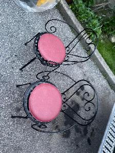 Free delivery used Pair of Black Metal Bistro Chairs - Photo 8