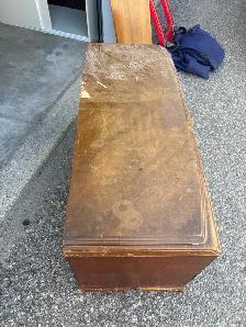 Free delivery antique circa 1940 Boshart Cedar Chest - Photo 5
