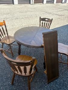 Free delivery used Round Oak Dining Table with 4 Chairs - Photo 5