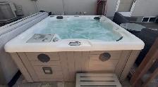 MASTER SPAS HOT TUB - Photo 3