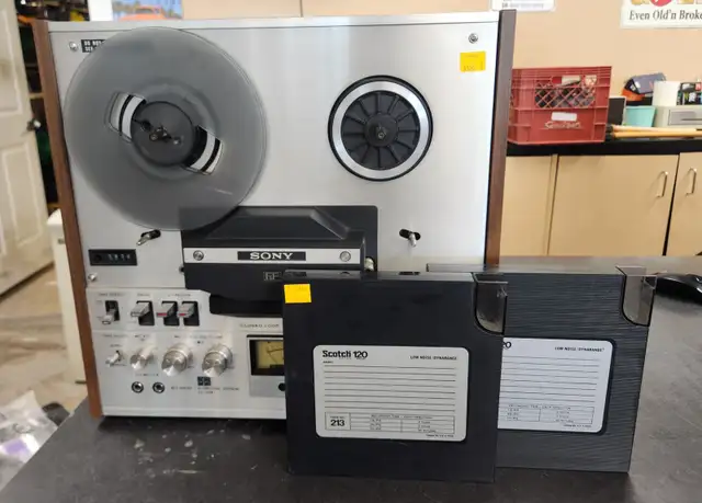 Sony Reel-to-Reel Tape Recorder TC-458 with 2 Reels