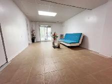 Richmond Hill - Entire Ground Floor  2-Bedroom House for Rent - Photo 4