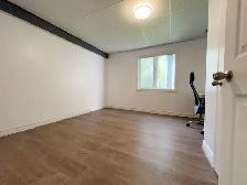 Richmond Hill - Entire Ground Floor  2-Bedroom House for Rent - Photo 6