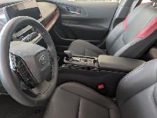 2025 Toyota Prius Plug-In Hybrid XSE - Photo 11