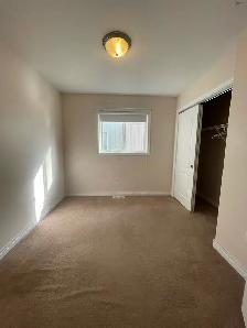 room for rent in Westridge - Photo 4
