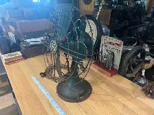 Antique 1934 GE 12-inch oscillating, 3-speed electric fan, - Photo 2