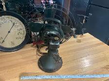Antique 1934 GE 12-inch oscillating, 3-speed electric fan, - Photo 4