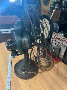 Antique 1934 GE 12-inch oscillating, 3-speed electric fan, - Photo 6