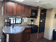 2012 Dutchmen Aspen Trail 3010BHDS – Turn-Key Travel Trailer - Photo 7