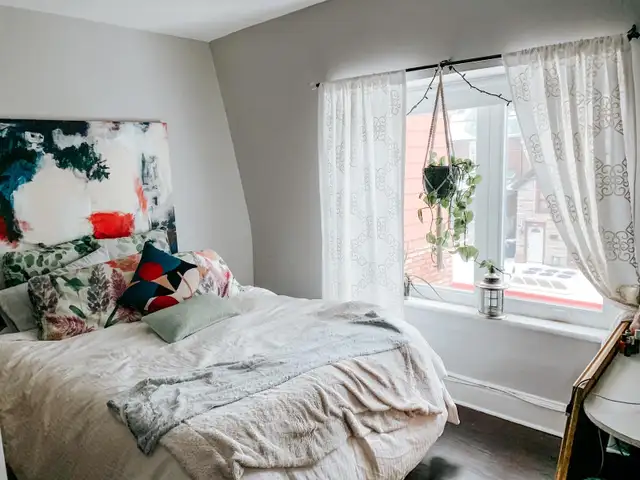 1 bedroom in 3bed 1 bath house West Toronto