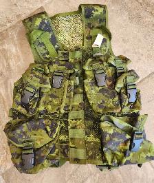 Canadian Military CADPAT Tactical Load Bearing Vest - Medium