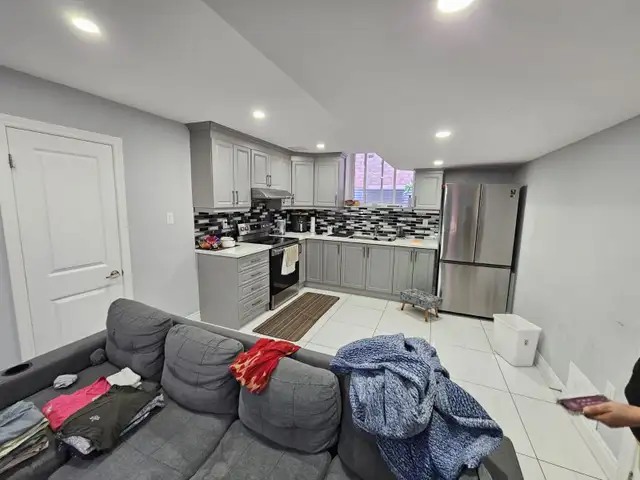 Private room available for girl